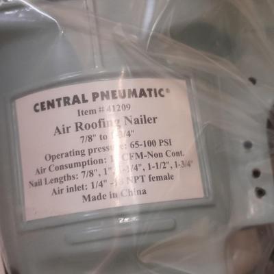 BRAND NEW - Central Pneumatic Air Nailer Roofing - Never used!