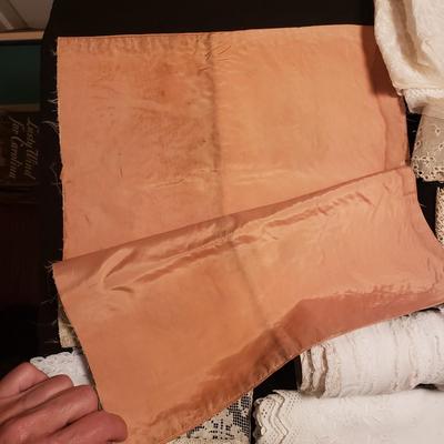 Large Lot of Vintage Lace and More (D-KD)