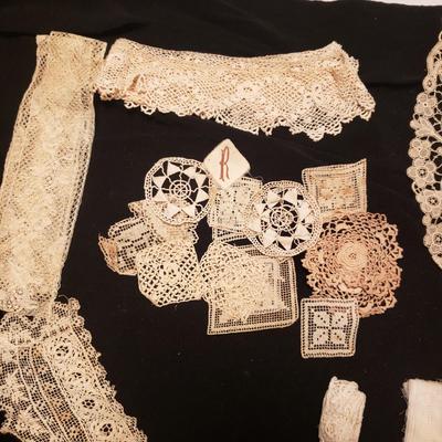 Large Lot of Vintage Lace and More (D-KD)