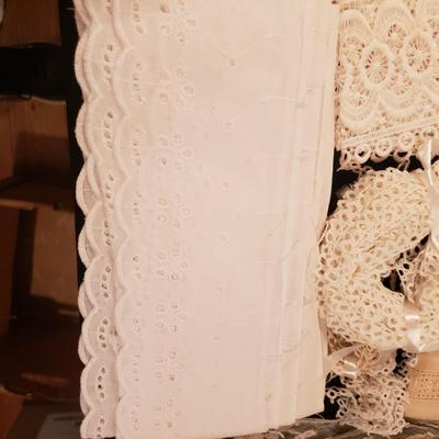 Large Lot of Vintage Lace and More (D-KD)
