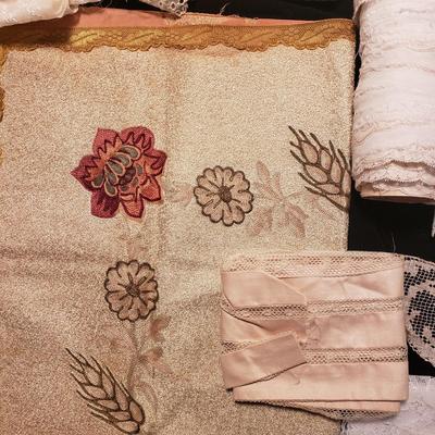 Large Lot of Vintage Lace and More (D-KD)