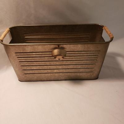 Flasks w/ Carrying Cases and more (D-KD)