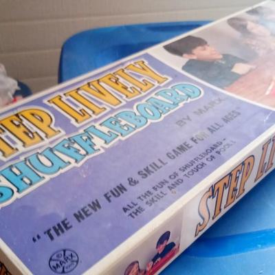 LOT 180 MARX SHUFFLE BOARD GAME WITH BOX
