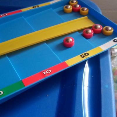 LOT 180 MARX SHUFFLE BOARD GAME WITH BOX