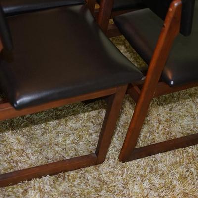 MCM DINING CHAIRS OF WALNUT WITH BLACK VINYL SEATS & BACKS