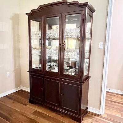 Lighted China Cabinet ~ *Read Details