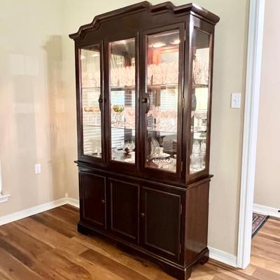 Lighted China Cabinet ~ *Read Details