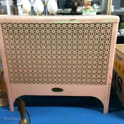 Pierced Metal Lattice 1945 TRILMONT Philadelphia Electrical Heater