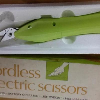 Vintage cordless electric scissors by Charter supply corp