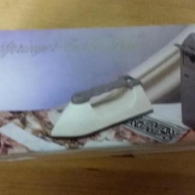 1970s-French Steam Iron by SisanÂ â€“ with the original box 