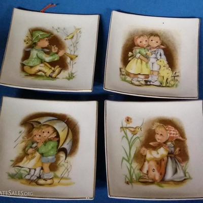 1960s Set of 4 Little Square Hummel like ceramic wall plates