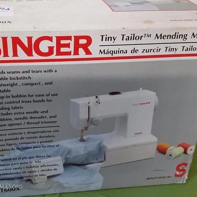 SINGER Tiny Tailor Mending Machine Model TT600X