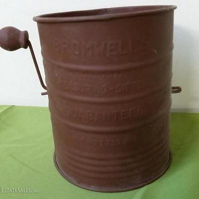 Bromwell Vintage Metal Flour Sifter