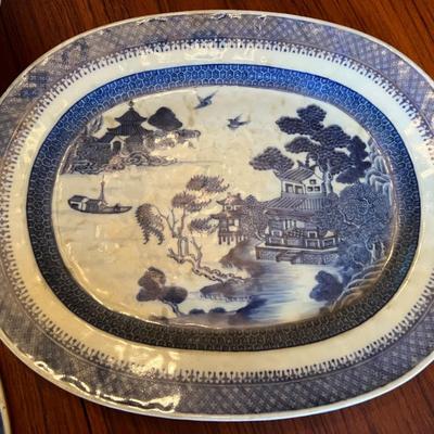 Chinese Export Blue and White Oval Tureen Stand