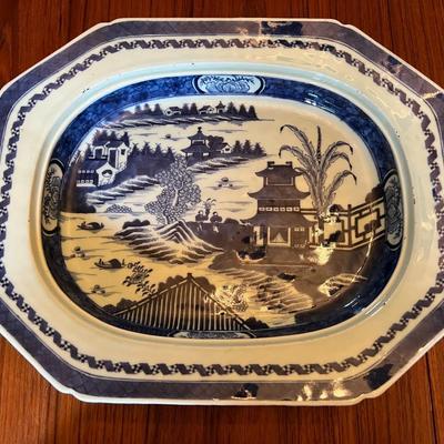 Chinese Export Cobalt Blue and White Serving Bowl/Platter
