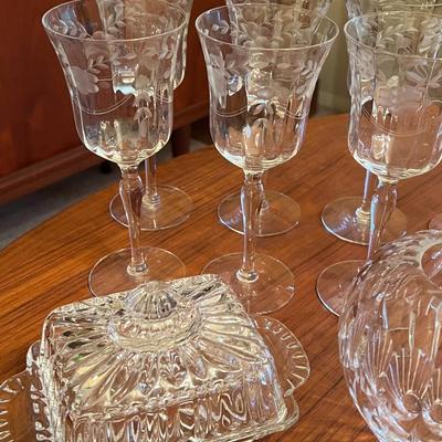 Vintage Optic Crystal Wine Glasses w/ Etched Flowers and Leaves Lot
