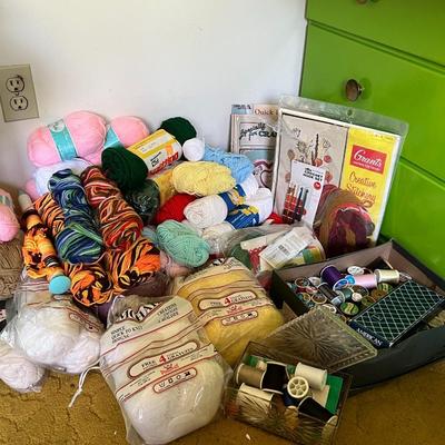 Knitting Lot