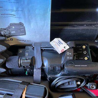 Sony Video Camera Recorder 8 CCD-F70 Lot- Serial #213647