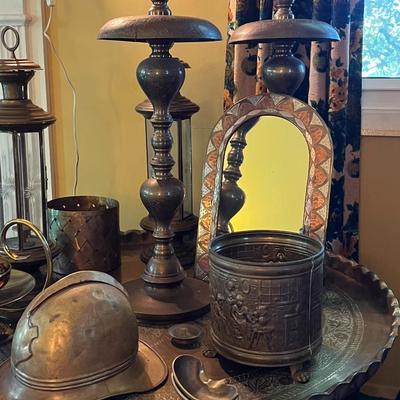 Vintage Brass Table and Misc Brass Décor Lot