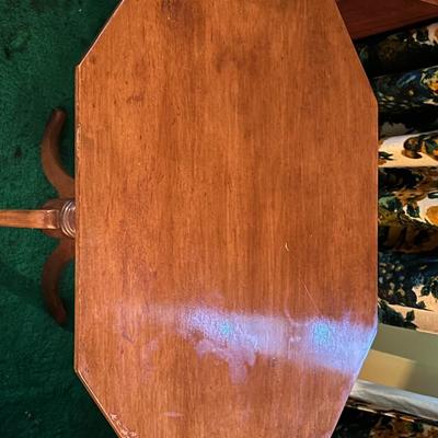 Wood Pedestal Table