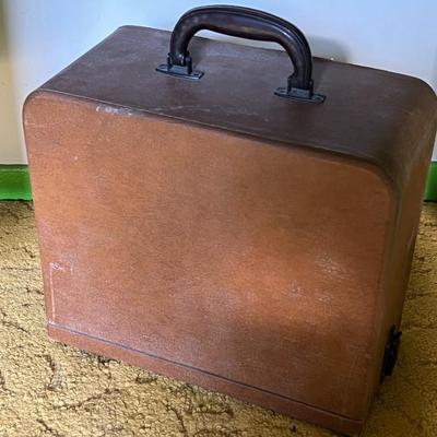 Vintage Ampro Slide Projector Model 30A w/ Case