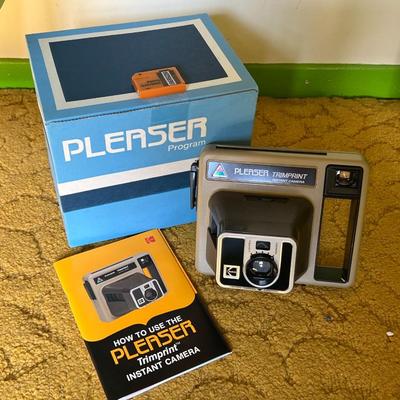 Kodak Pleaser Trimprint Instant Camera