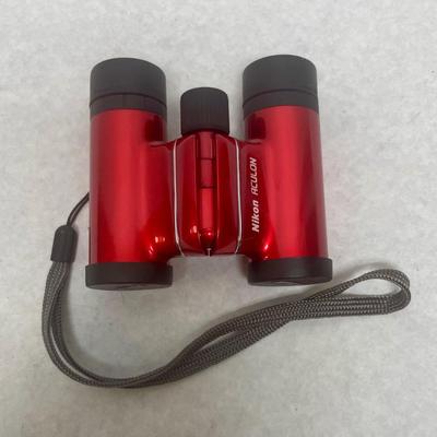 Nikon T-01 8x21 Binoculars