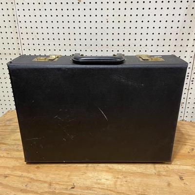 Hard briefcase