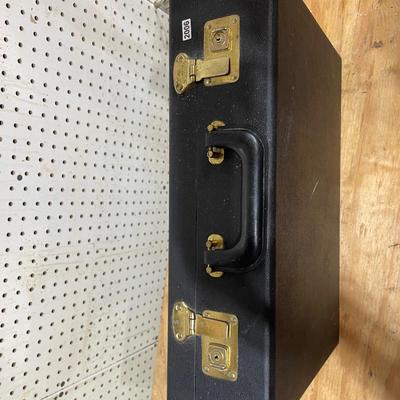 Hard briefcase