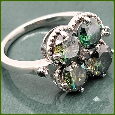 Green Moissanite 4-Stone 925 Ring Size 8