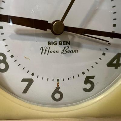 Retro Deco Style Big Ben Moonbeam Clock