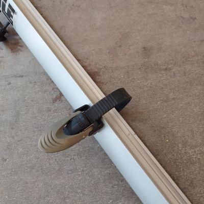 Bike Rack - Thule ThruRide Roof Rack (G-BBL)