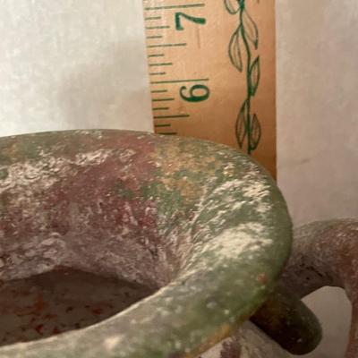 Lot of 4 Stone-like pots - decor only