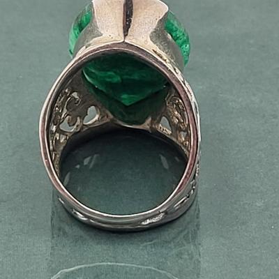 Large Vintage Sterling & Emerald Ring Size 8