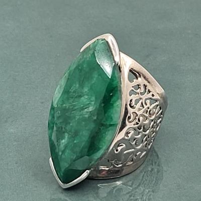Large Vintage Sterling & Emerald Ring Size 8