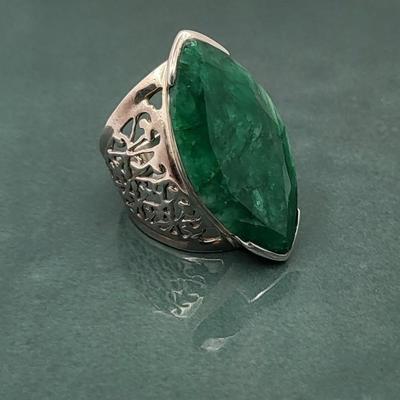Large Vintage Sterling & Emerald Ring Size 8