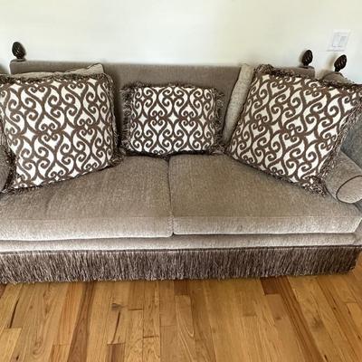 Beautiful large scale, sofa, tan and brown colors made by Markor international-LIKE NEW CONDITION