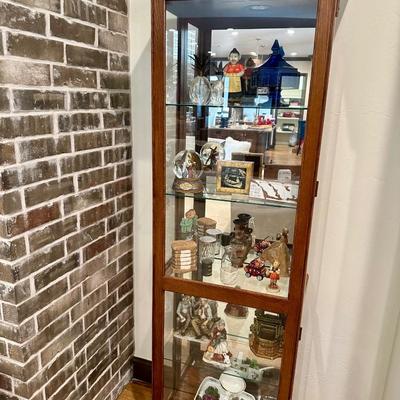Curio cabinet with all knick knacks included