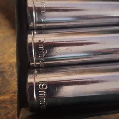 Metric sockets
