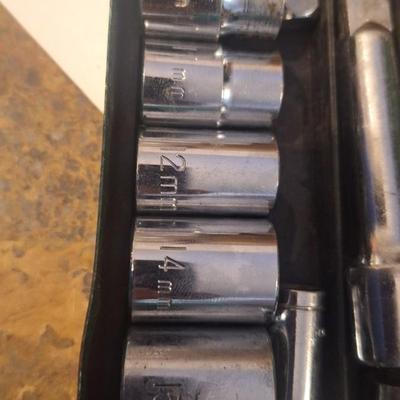 Metric sockets