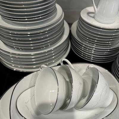 Entire set of Noritake Whitebrook all pieces included in photos