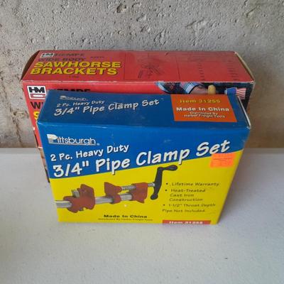 Brand new Sawhorse brackets and 3/4" Pipe clamp set