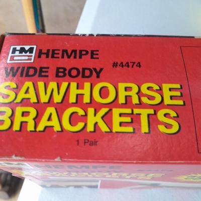 Brand new Sawhorse brackets and 3/4" Pipe clamp set