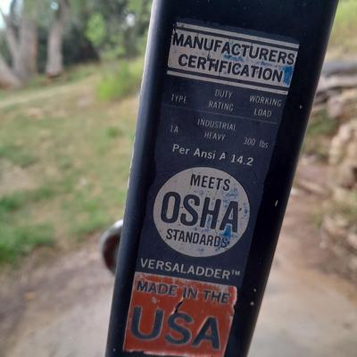 Heavy duty Industrial 300lb workload Versa Ladder Versaladder