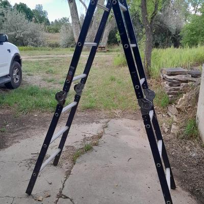 Heavy duty Industrial 300lb workload Versa Ladder Versaladder