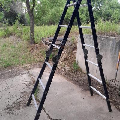Heavy duty Industrial 300lb workload Versa Ladder Versaladder