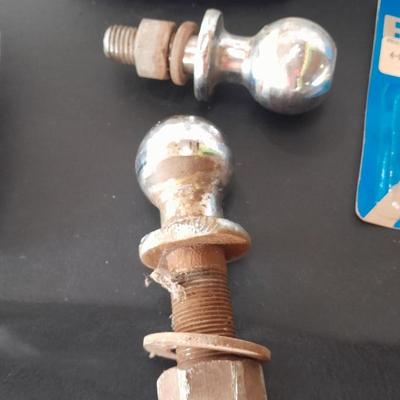 Trailer must have's - Hitch balls - Folton hitch Coupler - Wire - and various plugs