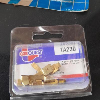 Trailer must have's - Hitch balls - Folton hitch Coupler - Wire - and various plugs