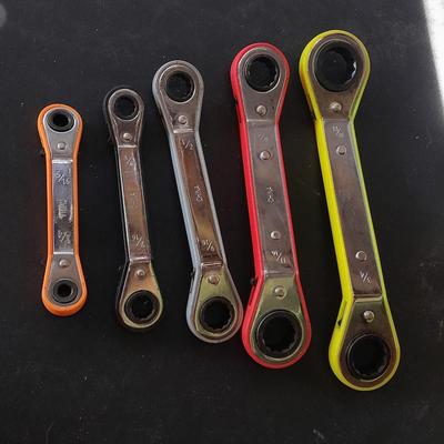 Color coated 5-Piece Reversible Ratchet Wrench Spanner Set