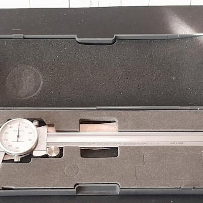 Master Measuring - Measuring tools of all kinds' - Calipers - tapes = Cast Square and more